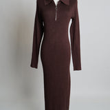 Robe longue en tricot côtelé avec col zippé