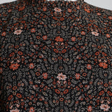 Robe à manches longues et à motif floral