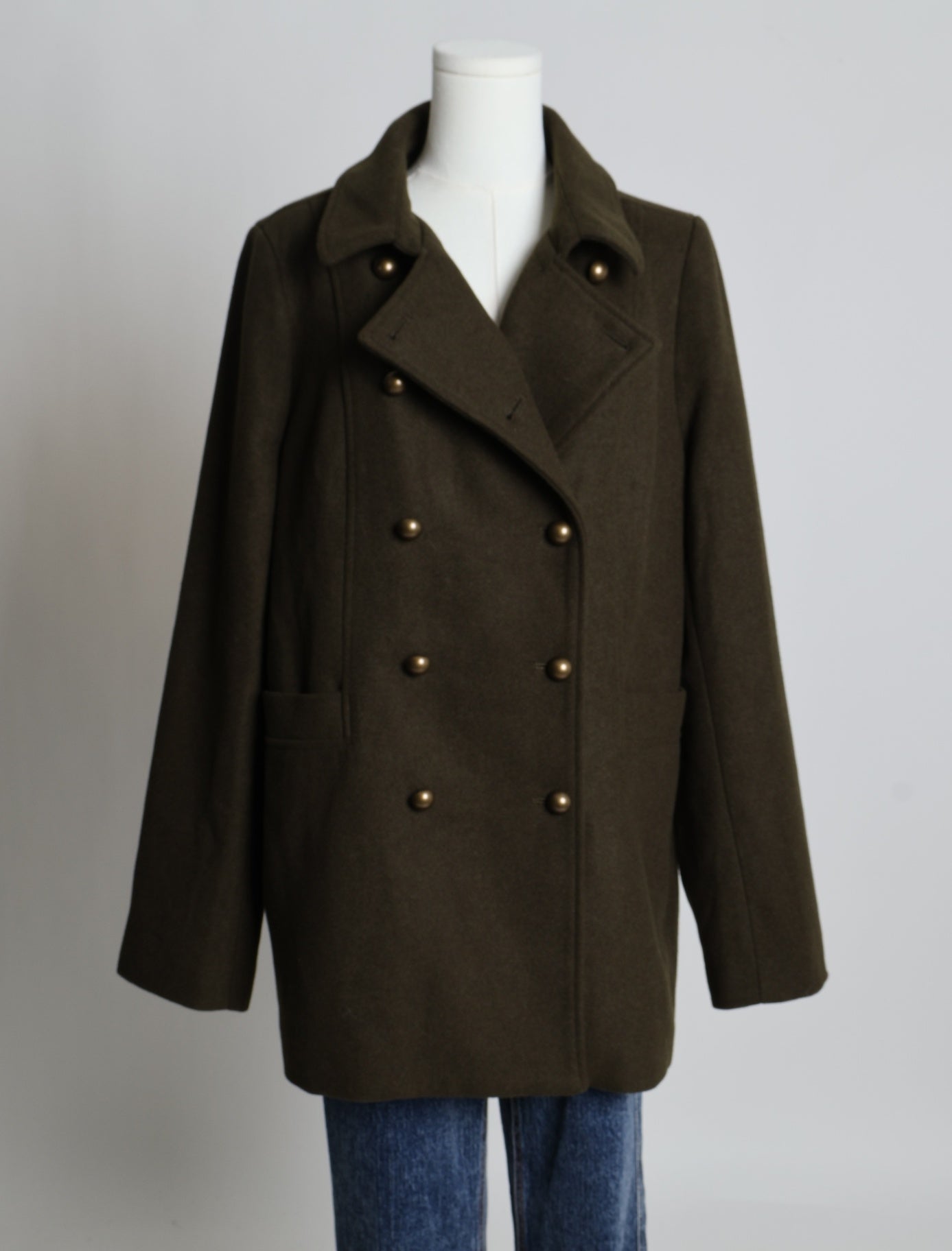 Manteau de laine avec col à revers