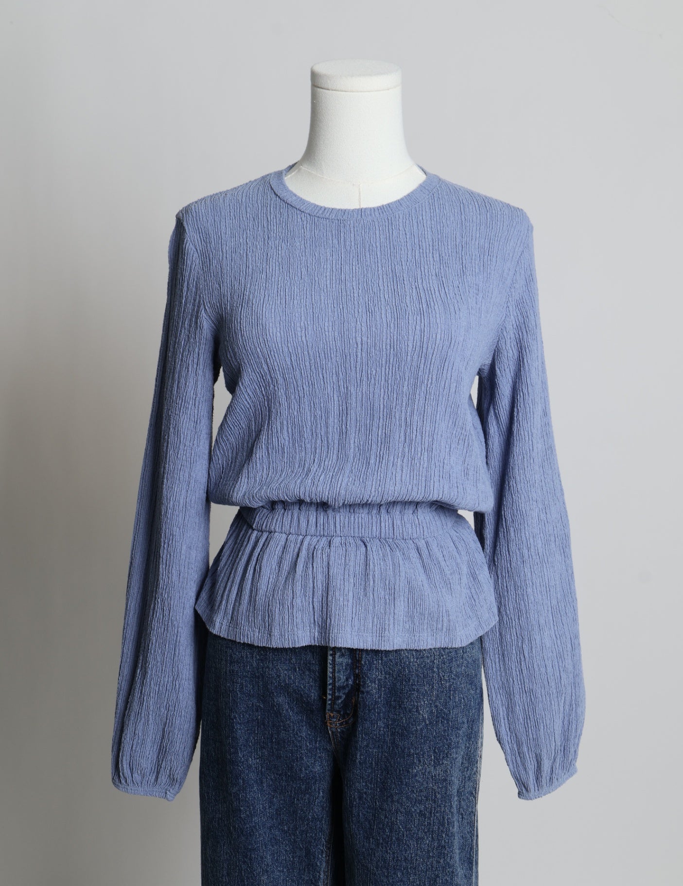 Chandail à manches longues avec une taille froncée et élastique