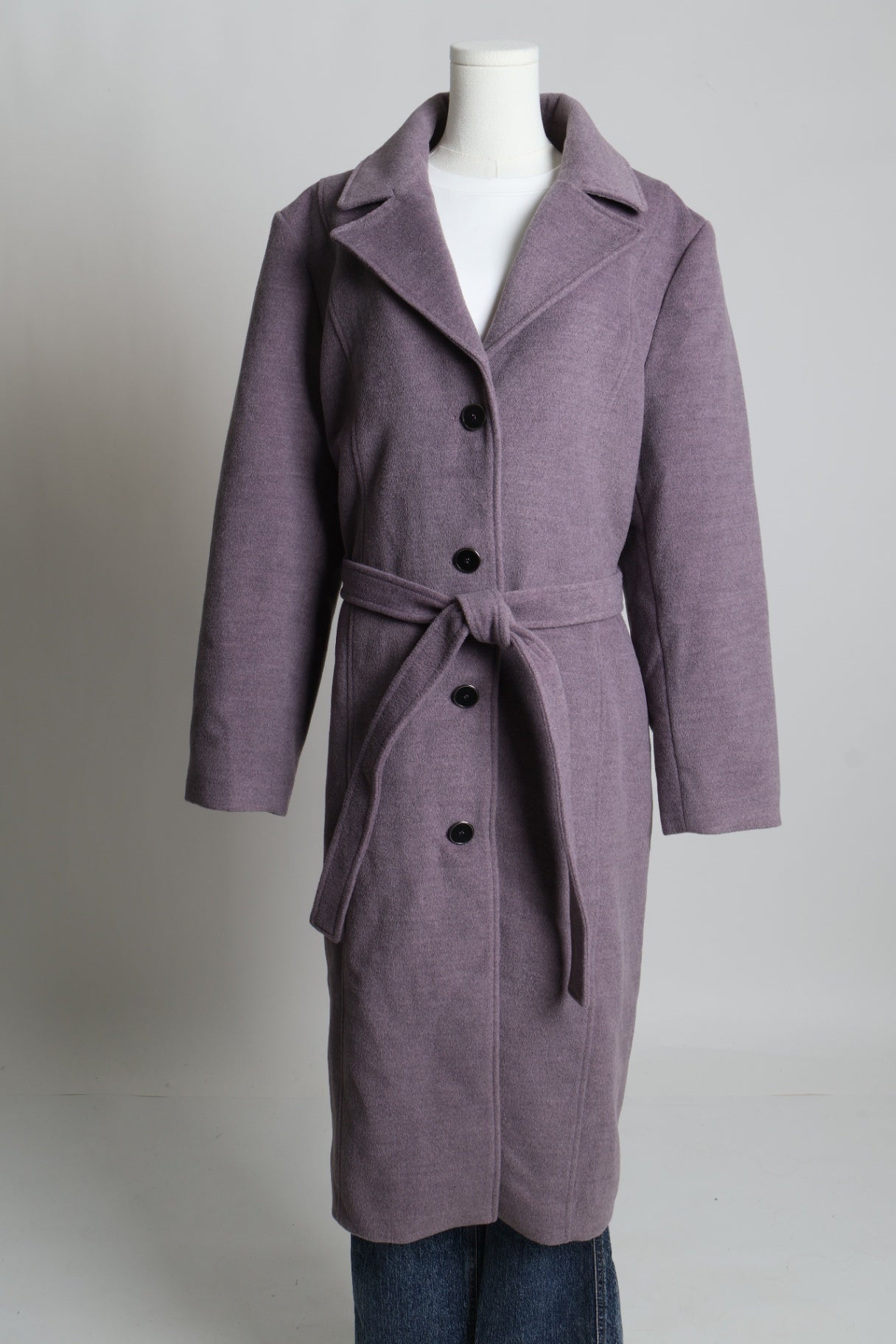 Manteau long avec ceinture assortie