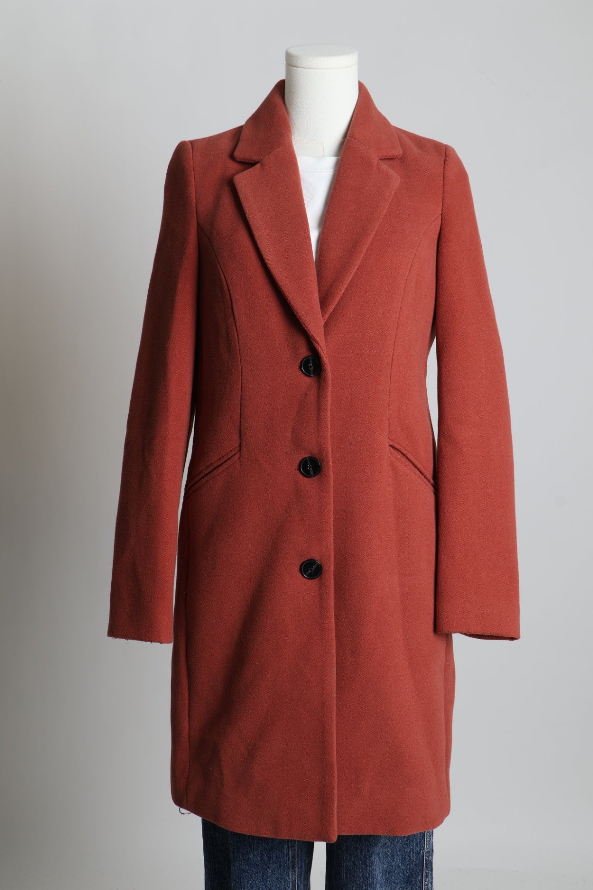 Manteau mi-long couleur rouille 