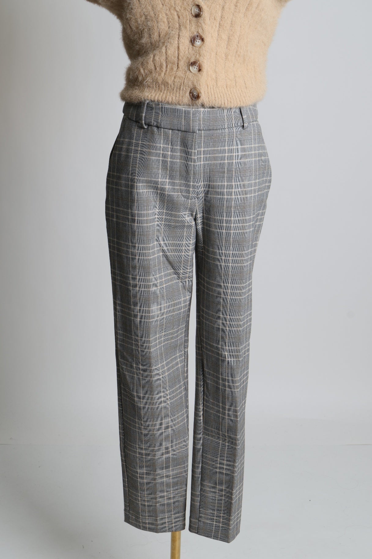 Pantalon coupe classique à carreaux