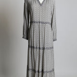Robe longue style bohème avec motif floral