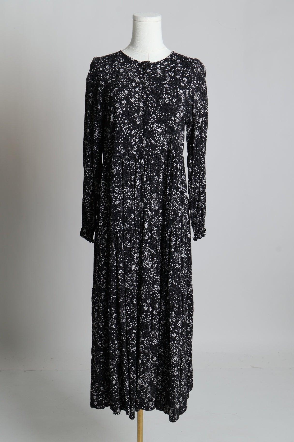Robe longue fluide avec motif floral