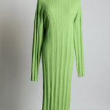 Robe-pull longue en tricot côtelé