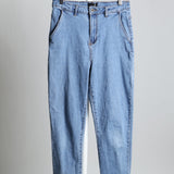 Jean taille haute et coupe droite