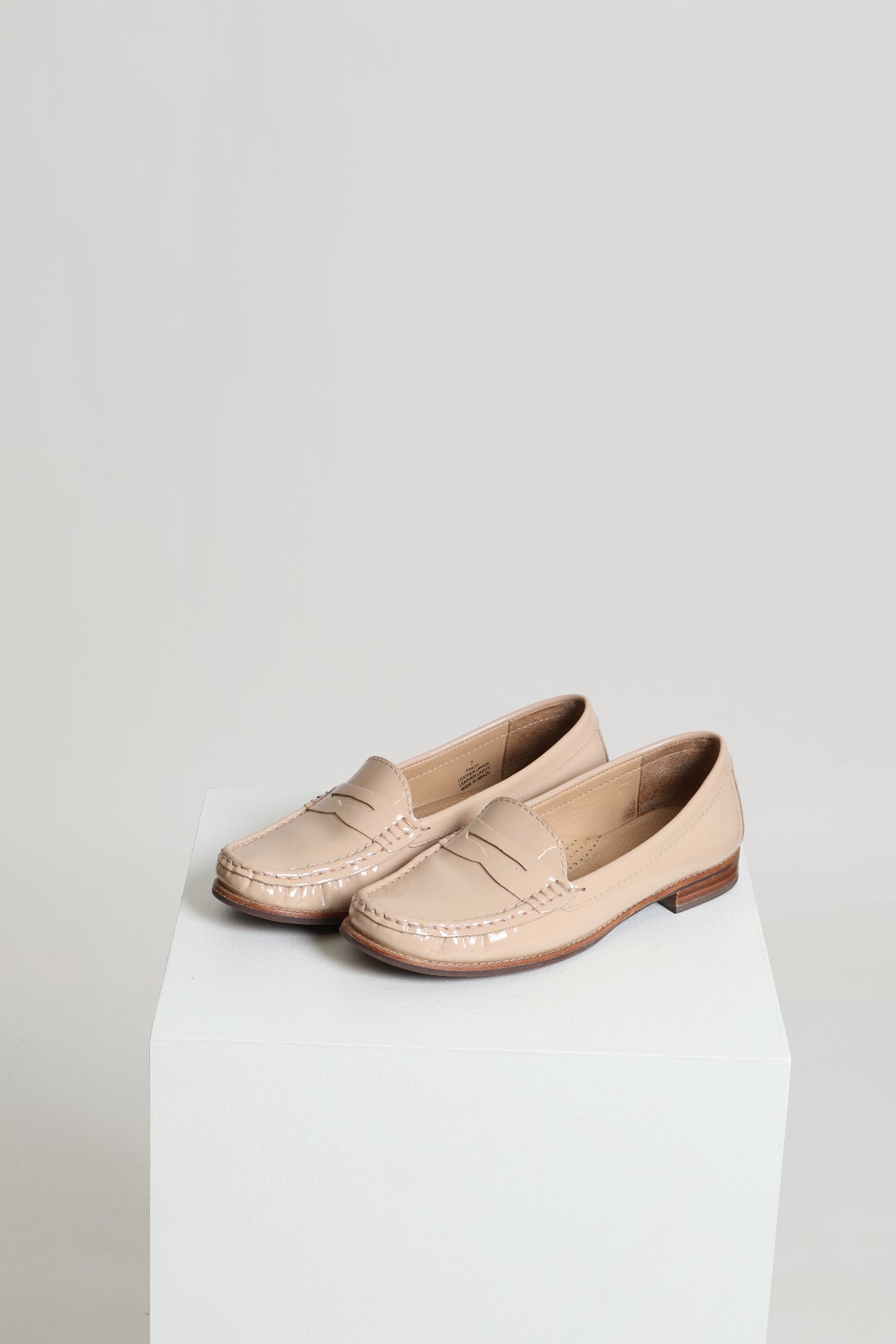 Mocassins en cuir verni